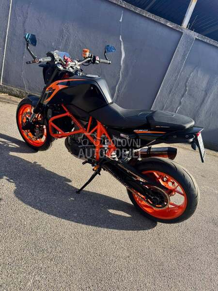 KTM 690 Super Duke R Hitno