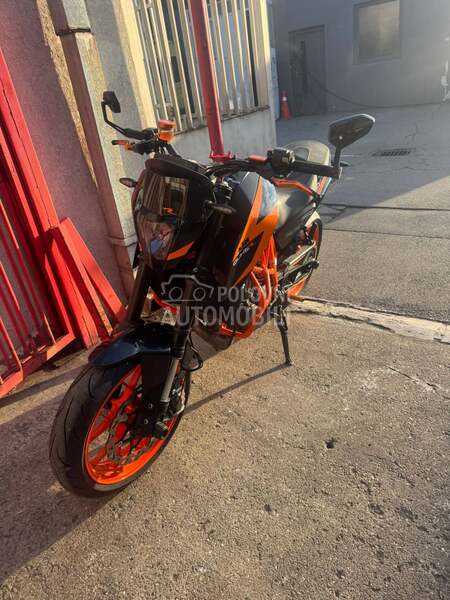 KTM 690 Super Duke R Hitno