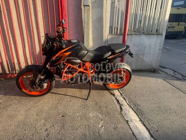 KTM 690 Super Duke R