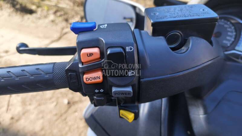 Suzuki Burgman executive 650