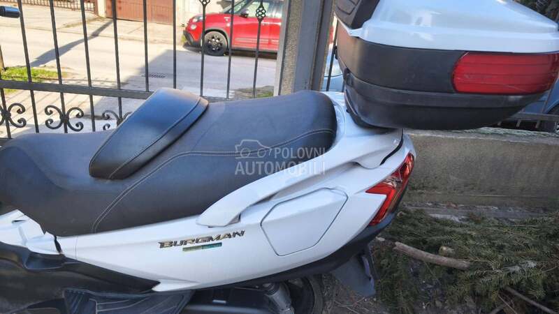 Suzuki Burgman executive 650