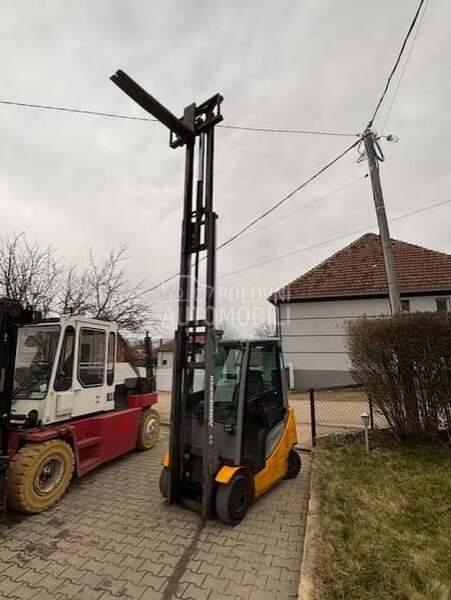 Jungheinrich TFG316s