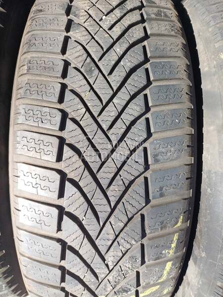 Falken 205/60 R16 Zimska