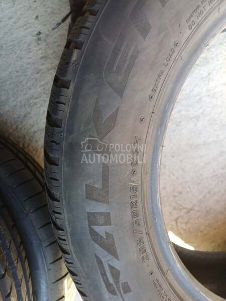 Falken 205/60 R16 Zimska