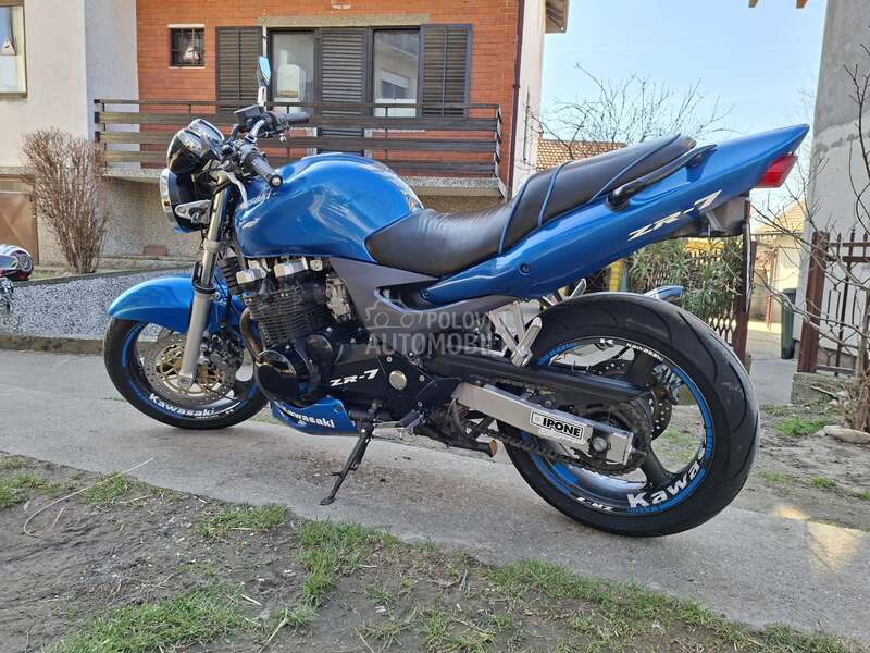 Kawasaki ZR 7