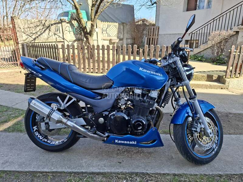 Kawasaki ZR 7