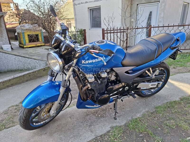 Kawasaki ZR 7