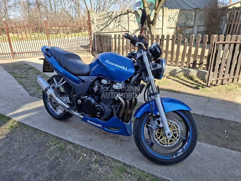 Kawasaki ZR 7