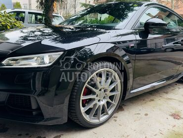 Audi TT 