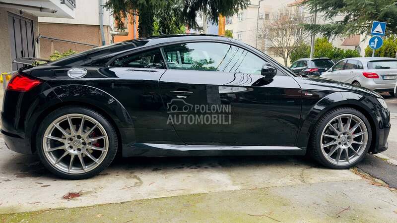 Audi TT 
