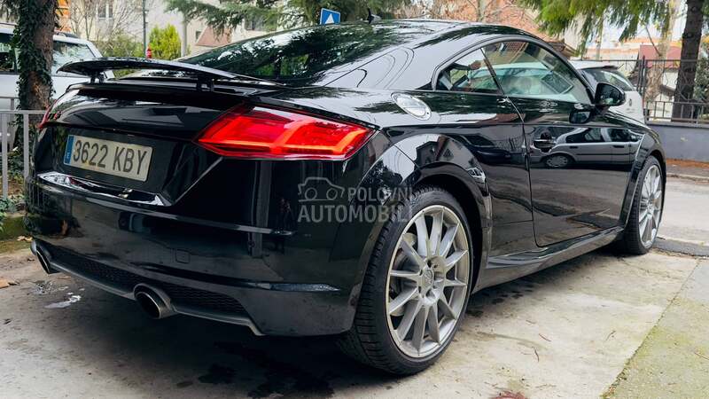 Audi TT 
