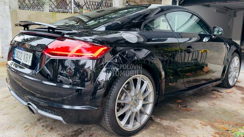 Audi TT 