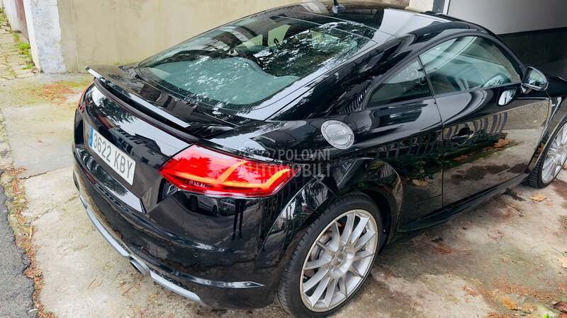 Audi TT 