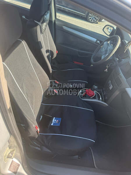 Opel Astra H 