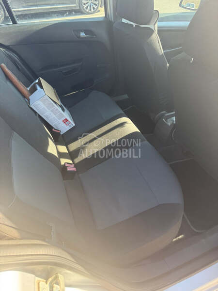 Opel Astra H 