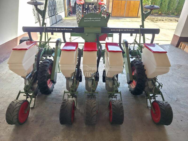 Majevica Maja 5 plus 1 diskosna