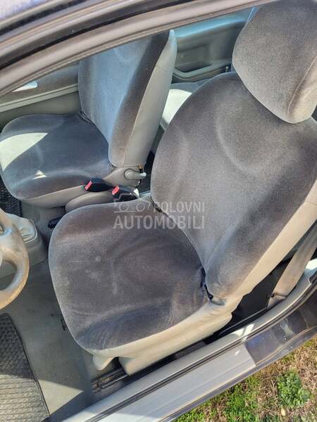 Delovi za Renault Twingo 2003. god.