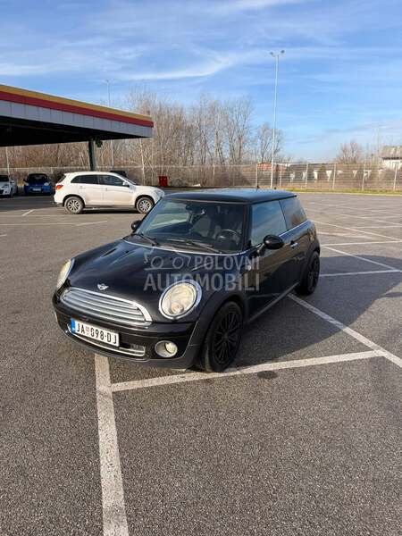 MINI Cooper 