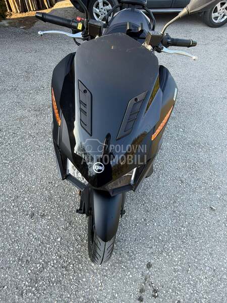 Sym jet x