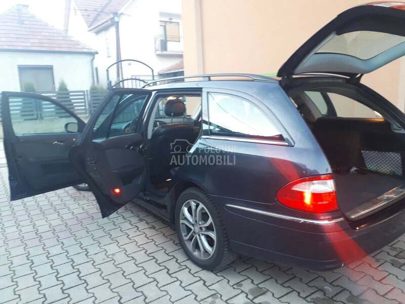 Mercedes Benz E 200 