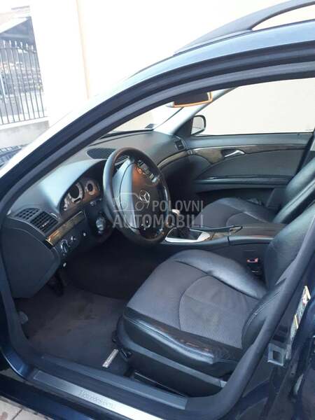 Mercedes Benz E 200 