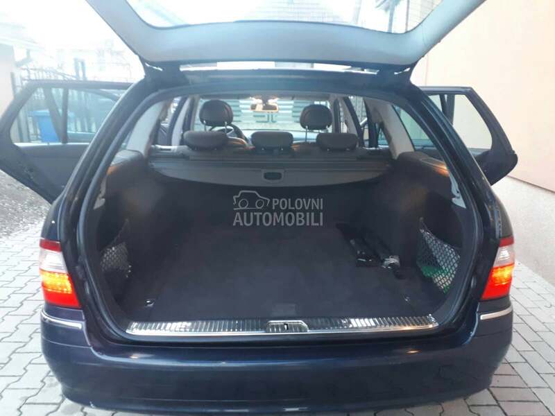Mercedes Benz E 200 