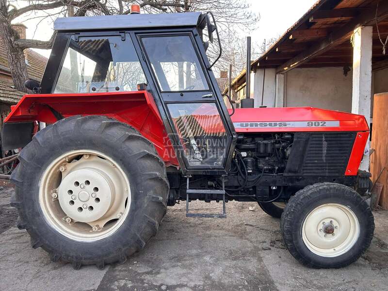 Ursus 902 B