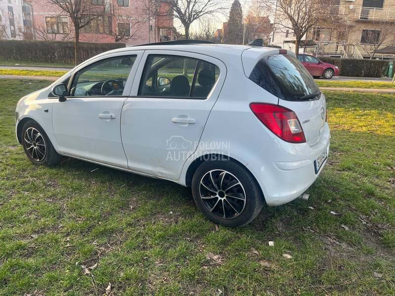 Opel Corsa D 