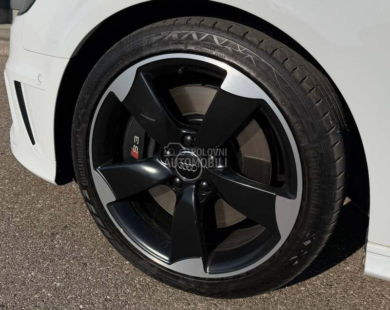 Audi S3 4x4 PANO DSG