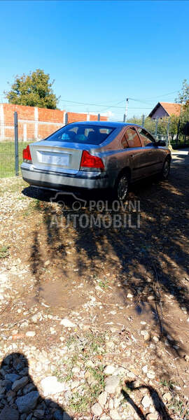 Volvo S60 2.4i 20v