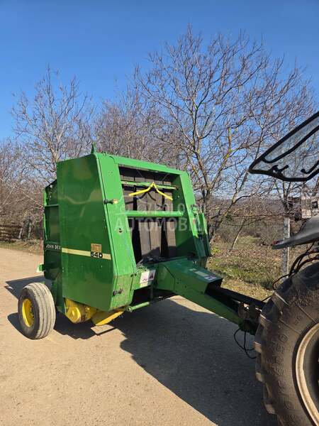 John Deere 540