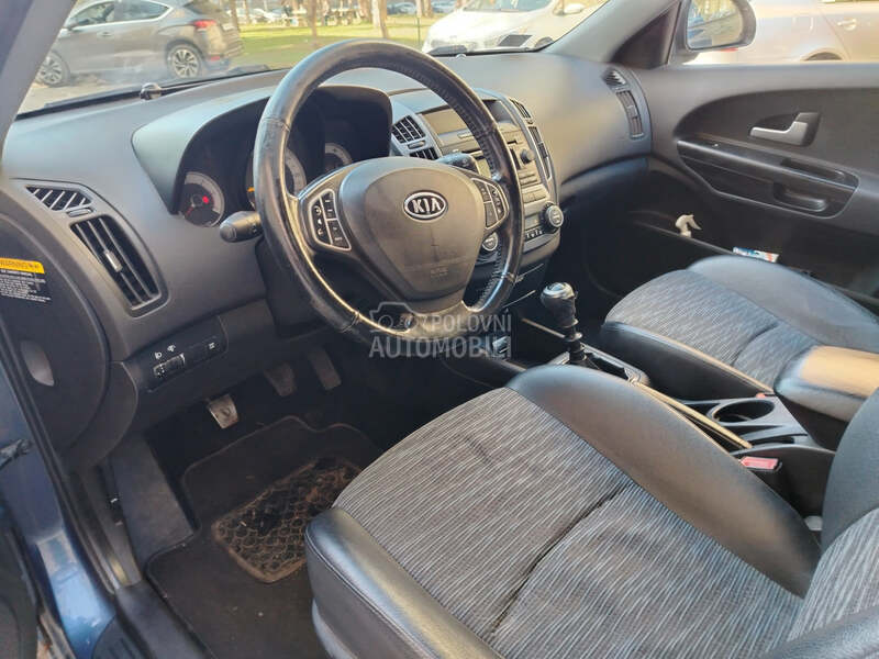 Kia cee`d sw 