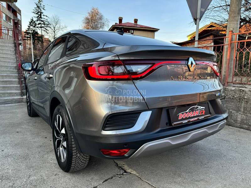 Renault Arkana 1.6 E-TECH 145