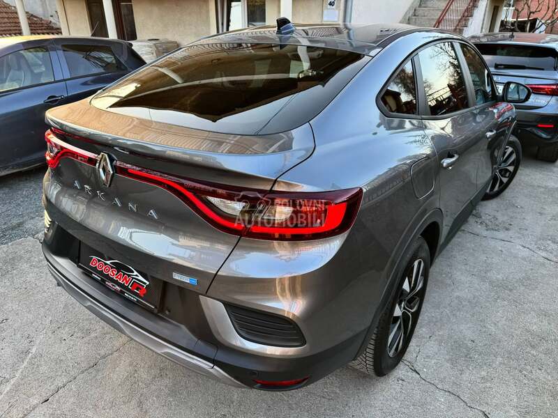 Renault Arkana 1.6 E-TECH 145