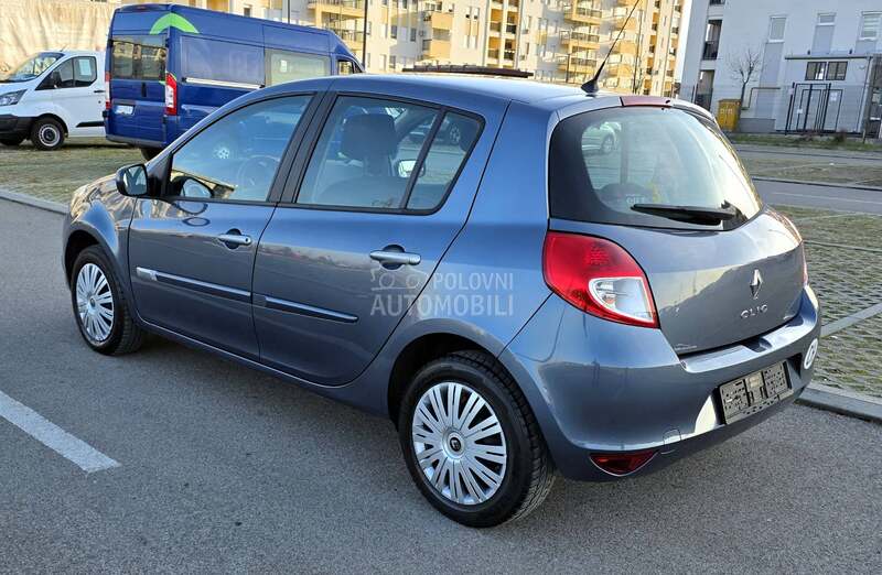 Renault Clio N.O.V
