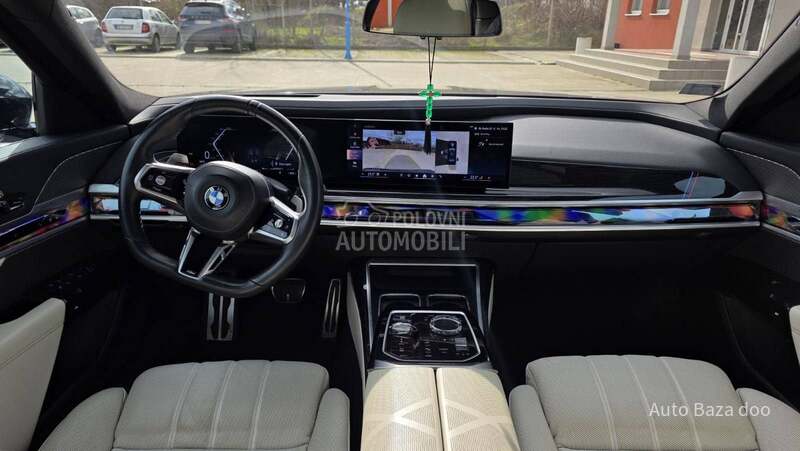 BMW 740 