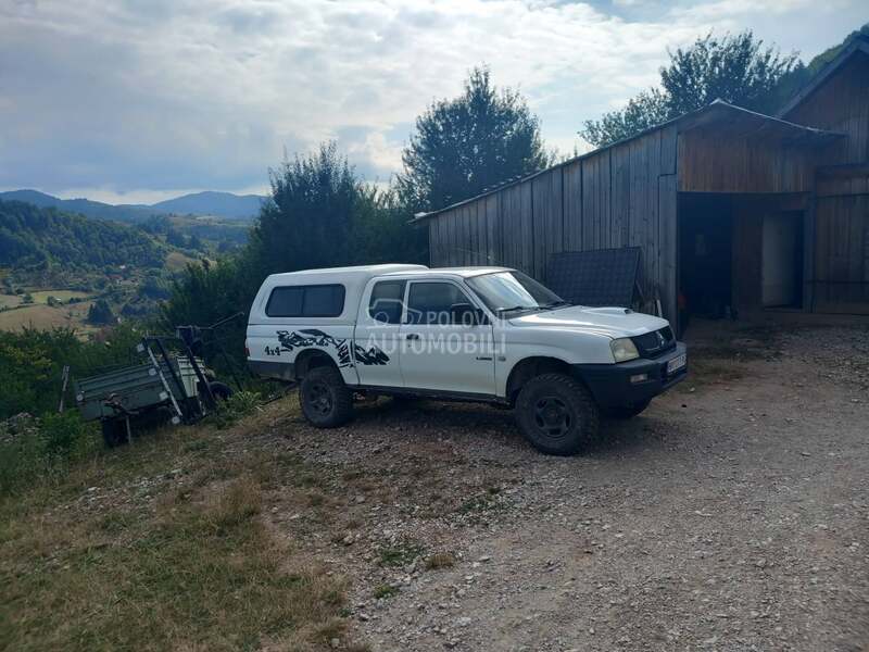 Mitsubishi L200 