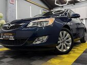 Opel Astra J 1.6 cosmo