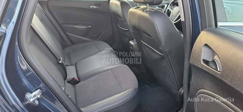 Opel Astra J 1.6 cosmo