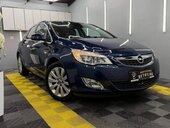 Opel Astra J 1.6 cosmo
