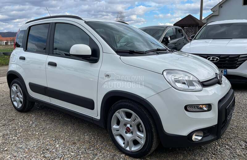 Fiat Panda Hybrid / P.l.i.n