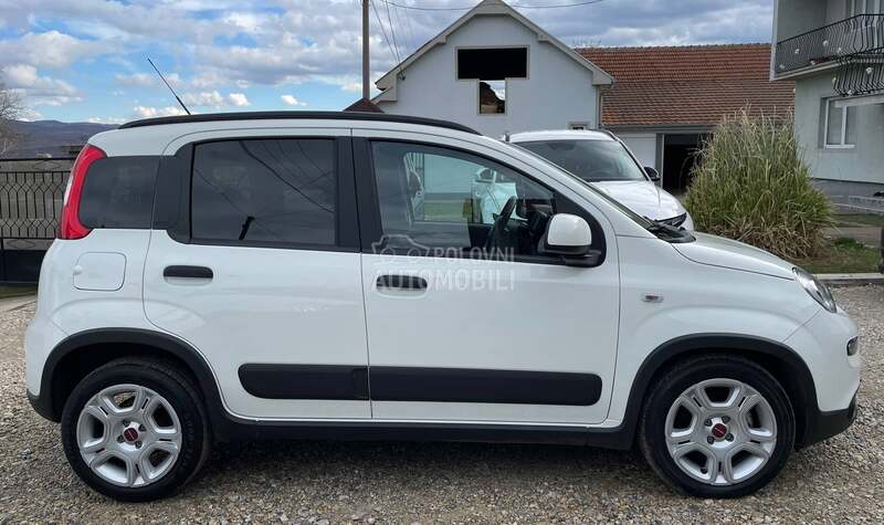 Fiat Panda Hybrid / P.l.i.n