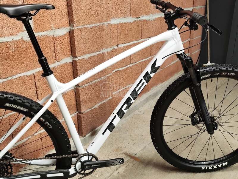 Trek Marlin 7 Dropper
