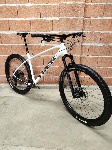 Trek Marlin 7 Dropper