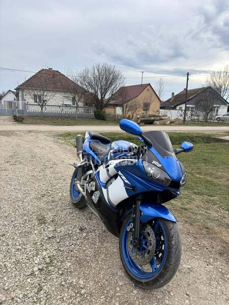 Yamaha r6