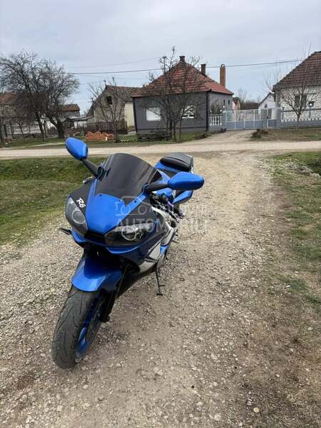 Yamaha r6