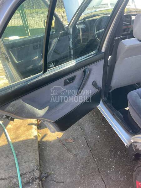 Volkswagen Golf 2 GTI