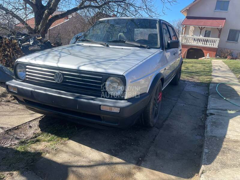 Volkswagen Golf 2 GTI