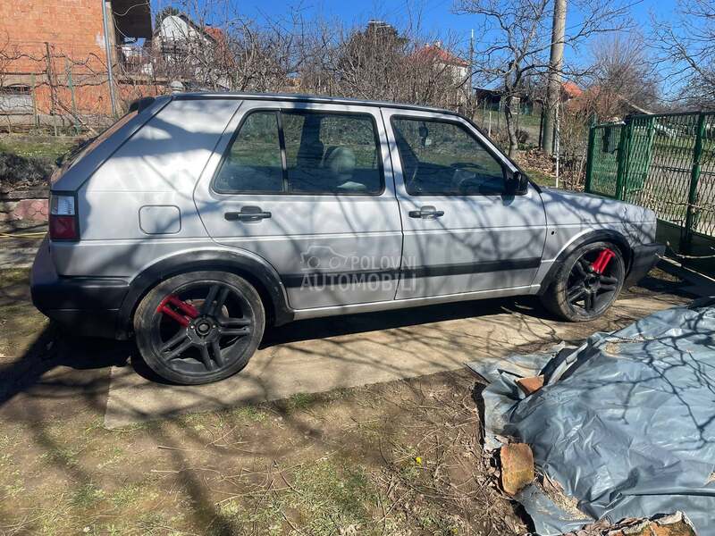 Volkswagen Golf 2 GTI