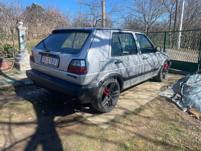 Volkswagen Golf 2 GTI